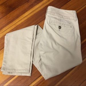 AEO Khaki Skinny Pants size 00